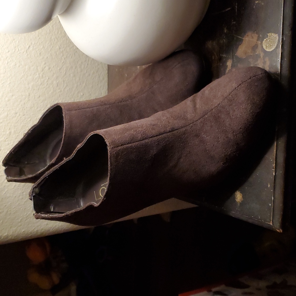 LOFT Chocolate Brown Wedge Booties Size 8.5 Faux Suede